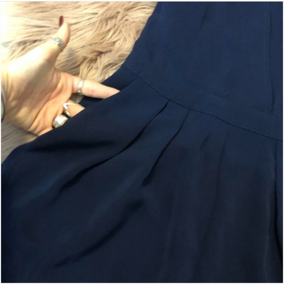 Navy Scalloped Romper SIze XS - Picture 2 of 4